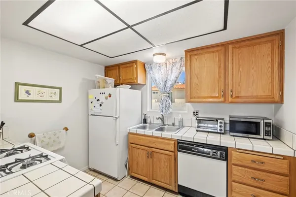 $1,899,999 | 216 West Escalones, San Clemente, CA 92672