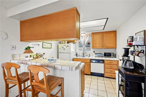 $1,899,999 | 216 West Escalones, San Clemente, CA 92672