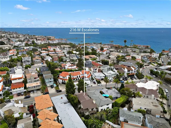 $1,899,999 | 216 West Escalones, San Clemente, CA 92672