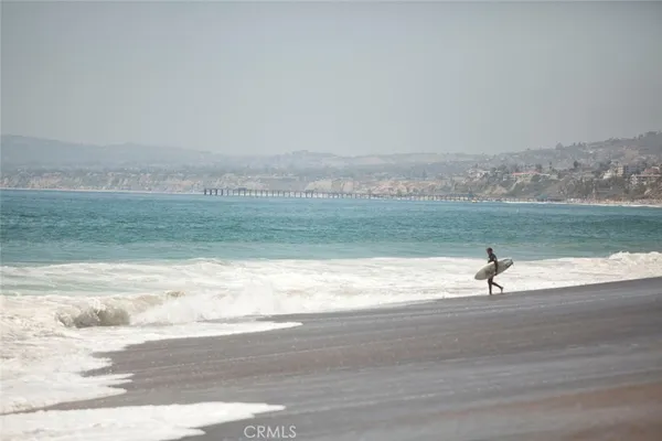 $1,899,999 | 216 West Escalones, San Clemente, CA 92672