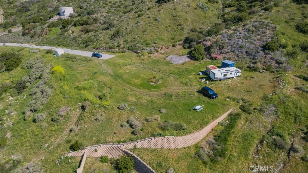 28741 Williams Canyon Road Silverado, CA 92676 - Photo 6 of 35 a view of a jacuzzi