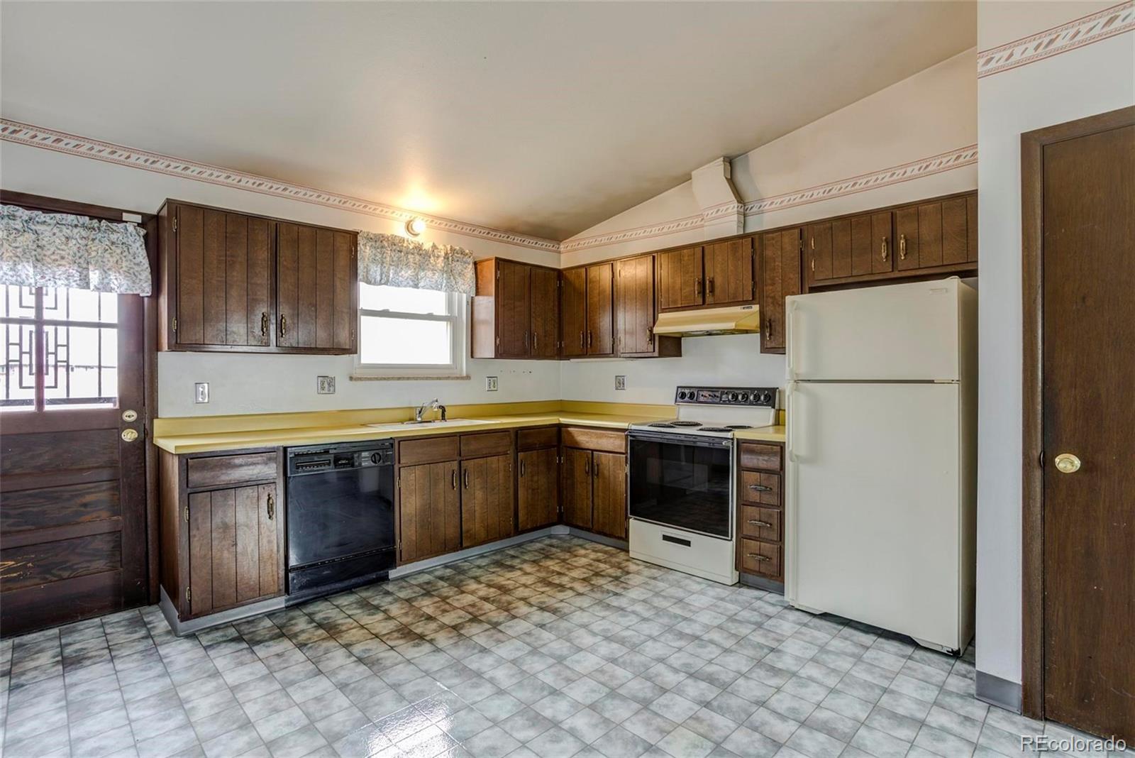 3330 Wright Street Wheat Ridge, CO 80033 - Photo 6 of 25