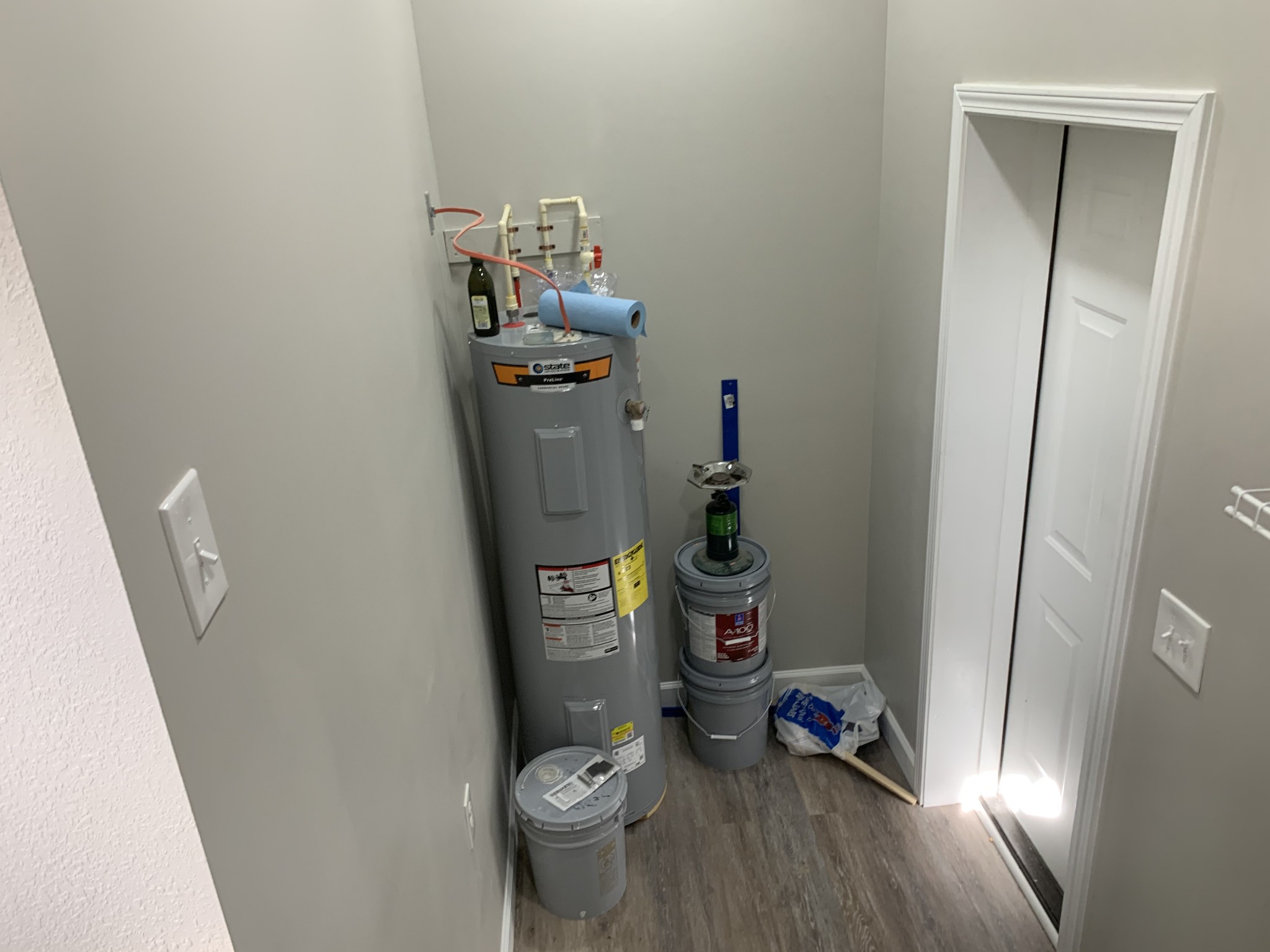 881 Russom Road Finger, TN 38334 - Photo 8 of 61 a bathroom with a toilet and a shower curtain