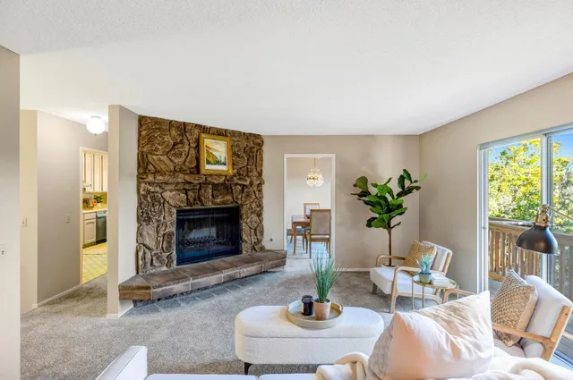 $998,500 | 25 Los Encinos Drive, Del Rey Oaks, CA 93940