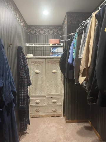 $749,900 | 84 Ridge Hill Road, Montville, CT 06370