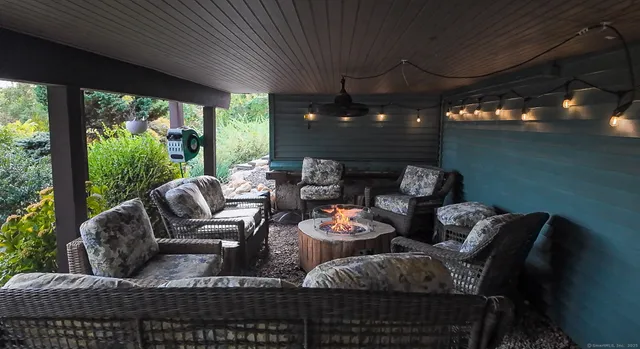 $749,900 | 84 Ridge Hill Road, Montville, CT 06370