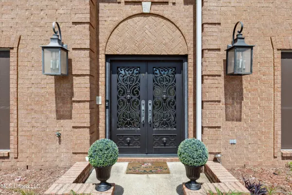 $474,950 | 2196 Little Elk Cove, Southaven, MS 38672