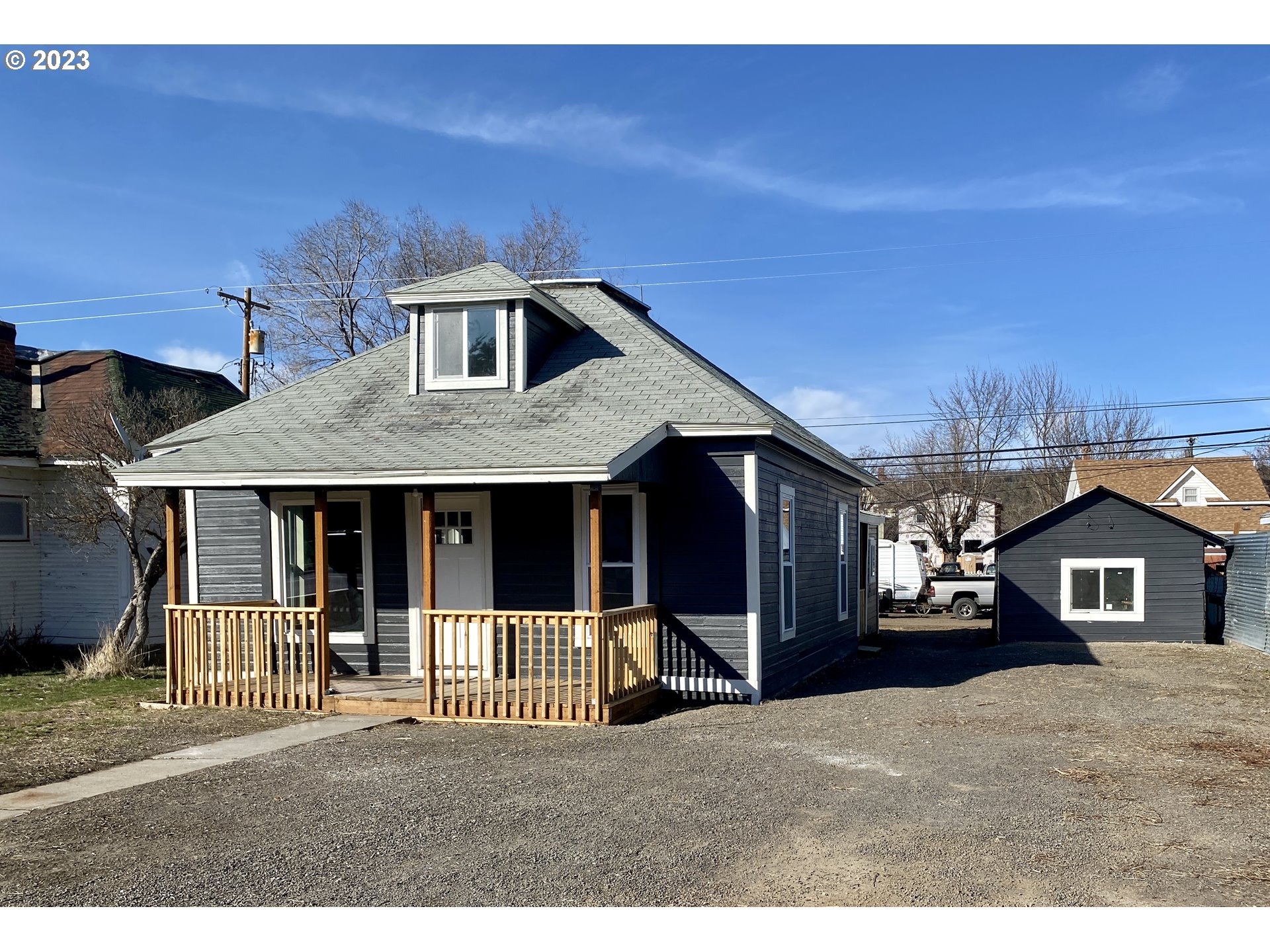 a house view with a outdoor space