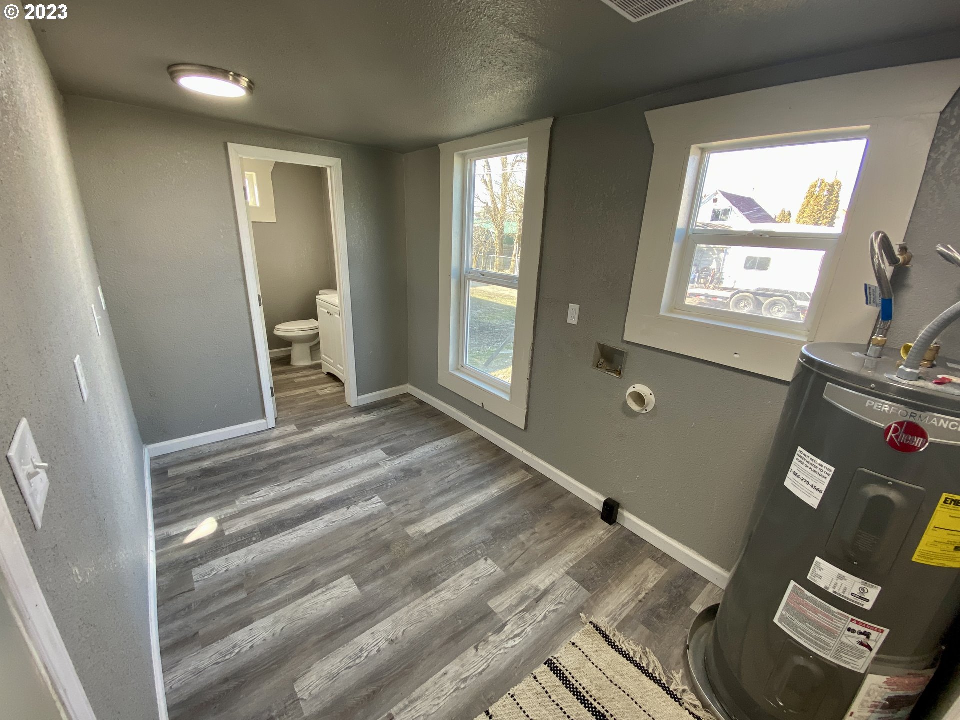 417 East Court Street Goldendale, WA 98620 - Photo 12 of 19 a bedroom with a bed and a window