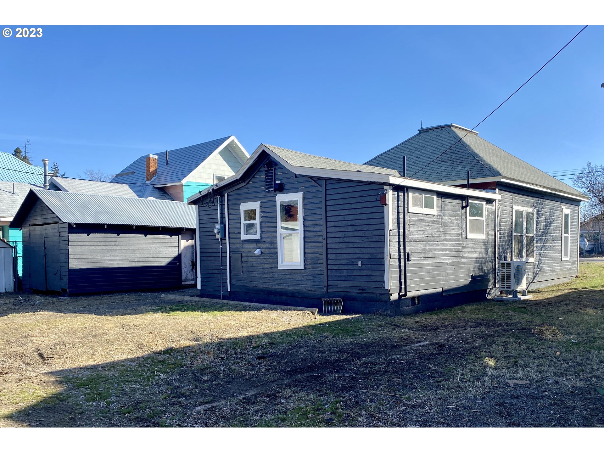 417 East Court Street Goldendale, WA 98620 - Photo 17 of 19 a house view with a backyard space