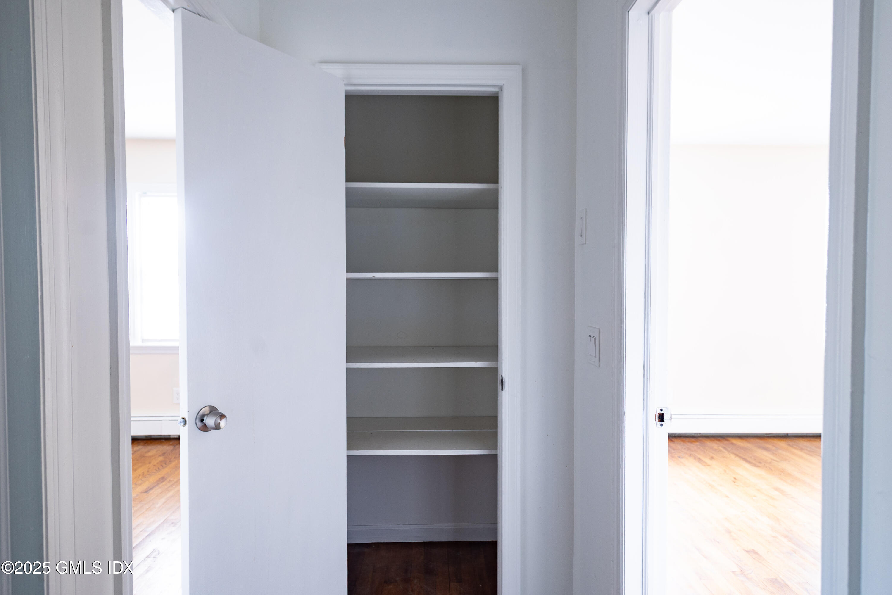 51 View Street West, Unit 2 Greenwich, CT 06830 - Photo 11 of 19 _P4A9883