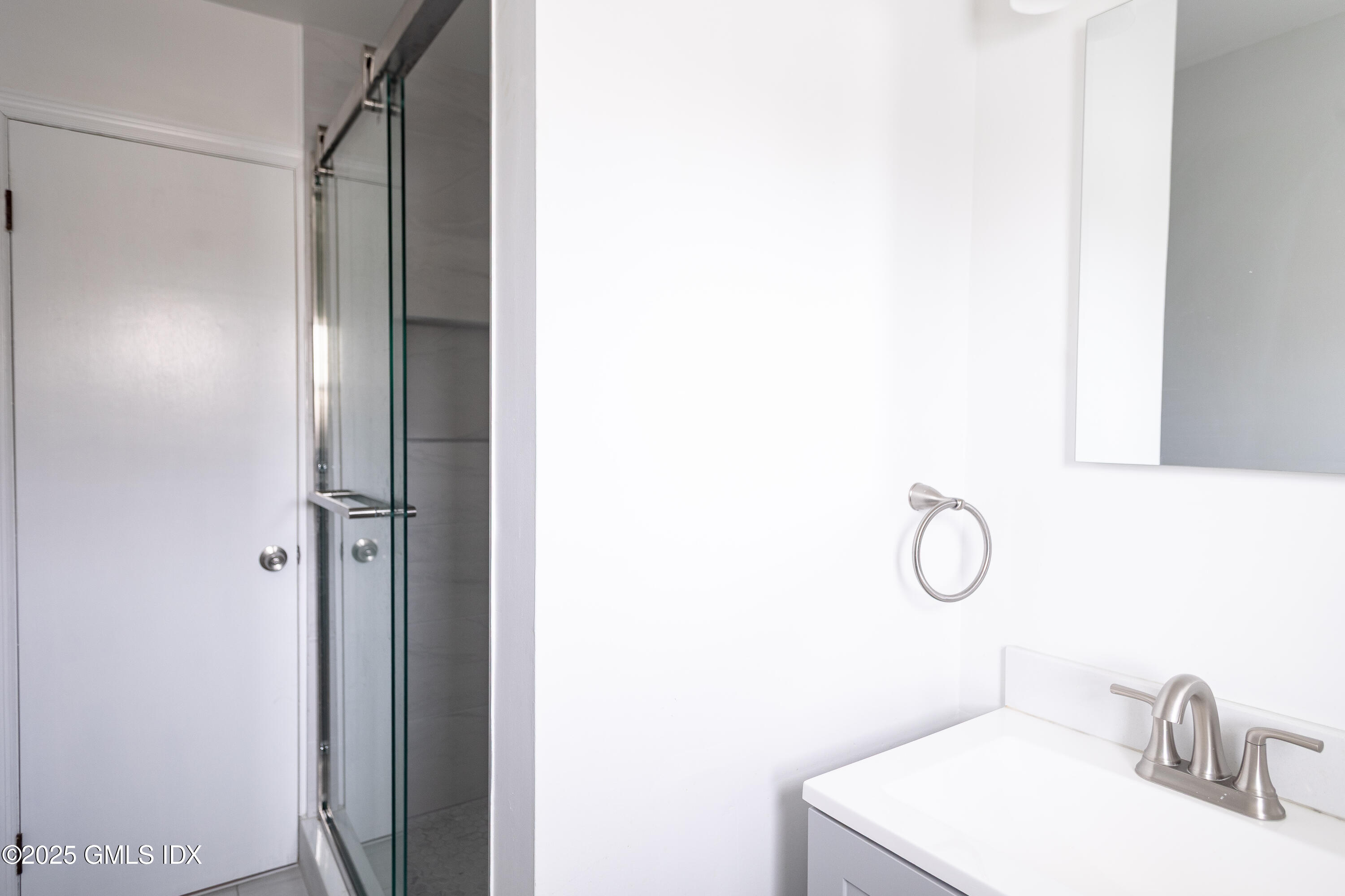 51 View Street West, Unit 2 Greenwich, CT 06830 - Photo 17 of 19 _P4A9897