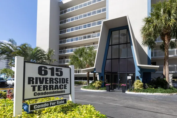 $480,000 | 615 North Riverside Drive, Unit 301, Pompano Beach, FL 33062
