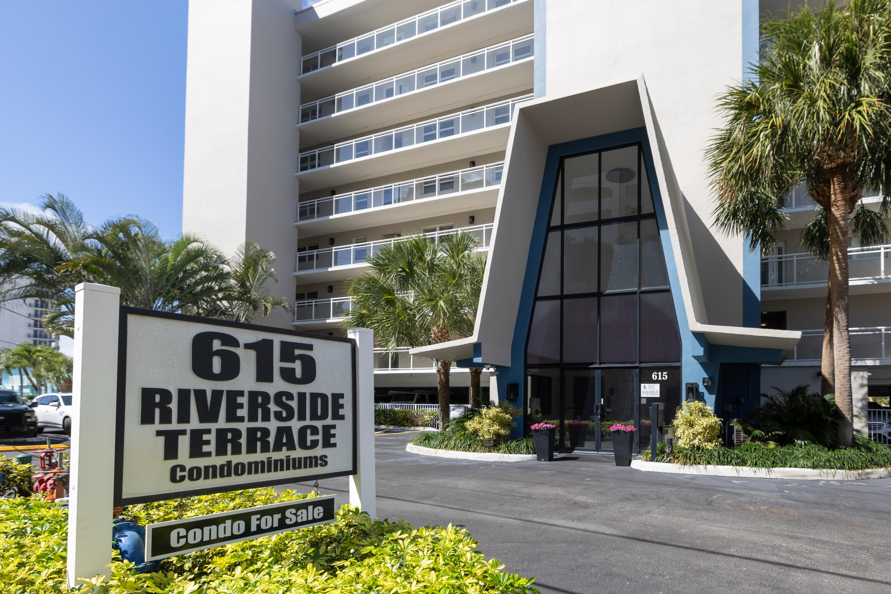 615 North Riverside Drive, Unit 301 Pompano Beach, FL 33062 - Photo 1 of 34 156_615_N_RIVERSIDE_DR_03112026_18PCT