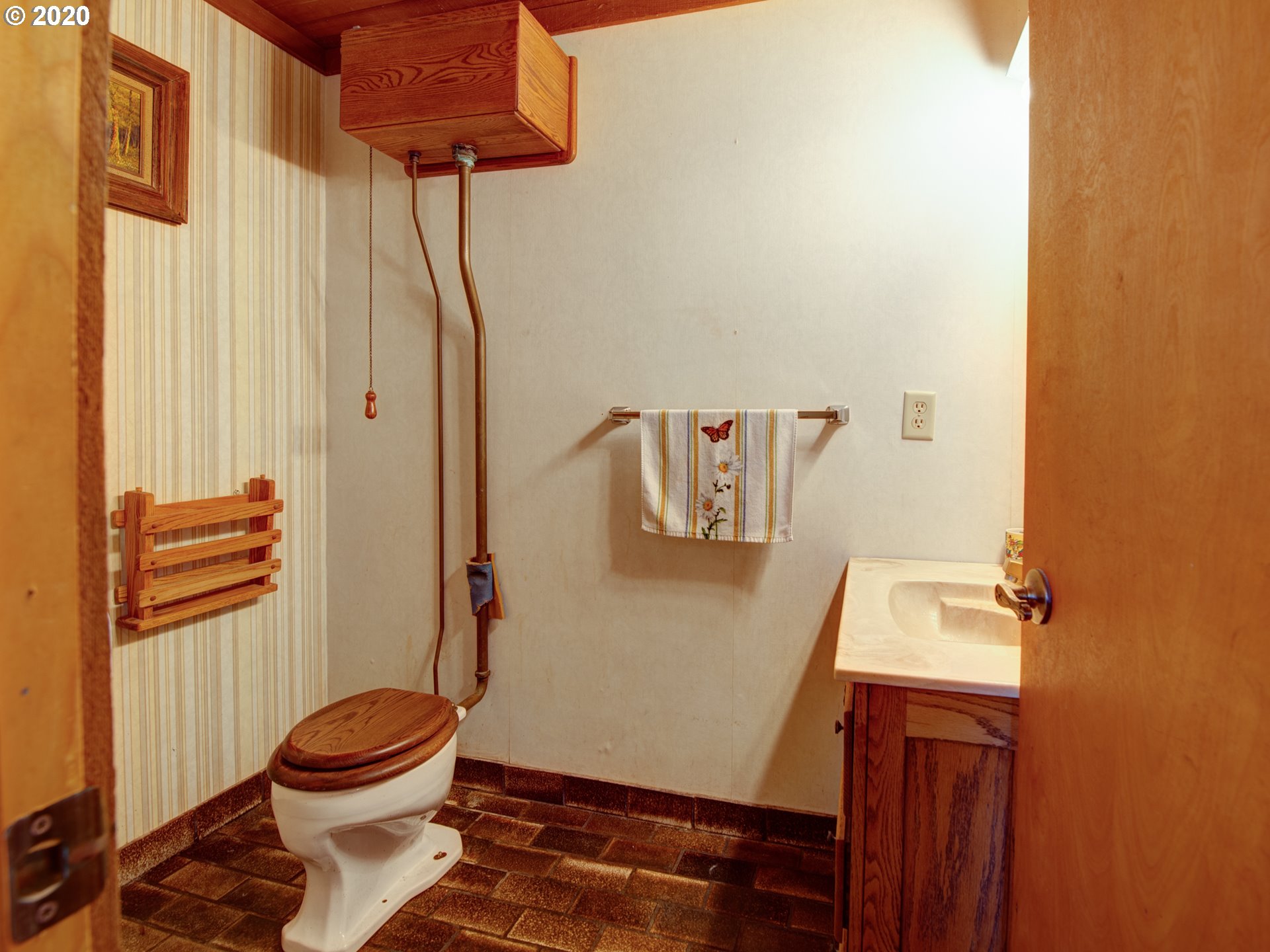 40706 Deerhorn Road Springfield, OR 97478 - Photo 16 of 32 Gallery Image 16