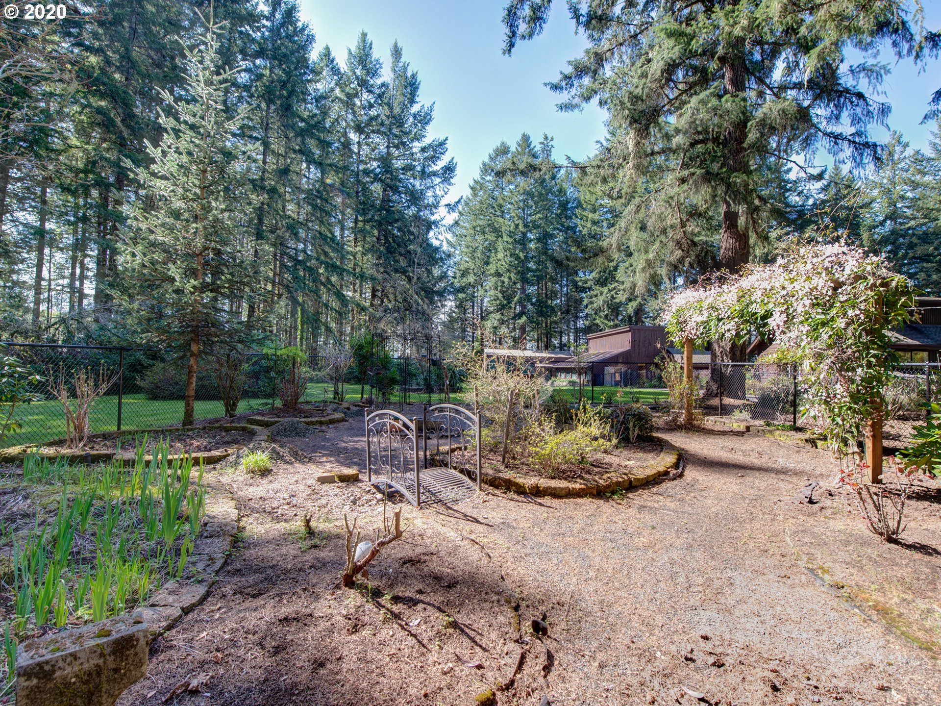 40706 Deerhorn Road Springfield, OR 97478 - Photo 27 of 32 Gallery Image 27