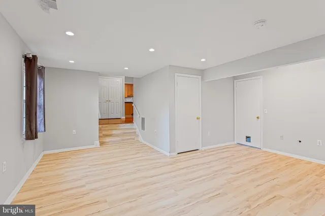 $3,450 | 12027 Cheviot Drive, Herndon, VA 20170