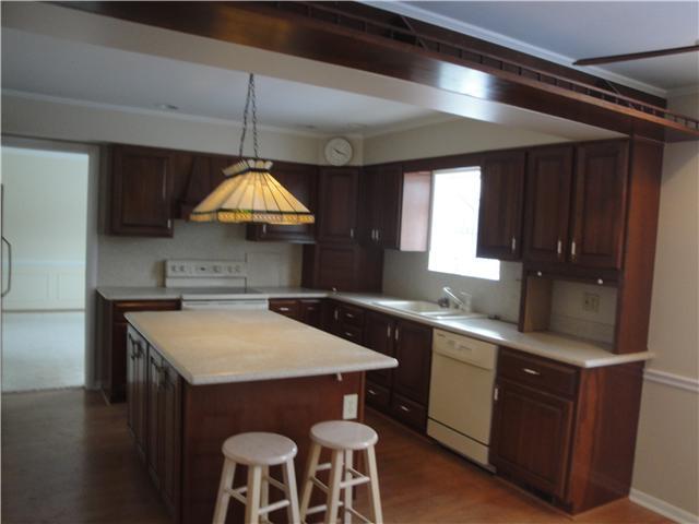 2581 Chartwell Road Columbus, OH 43220 - Photo 2 of 11 Gallery Image 2