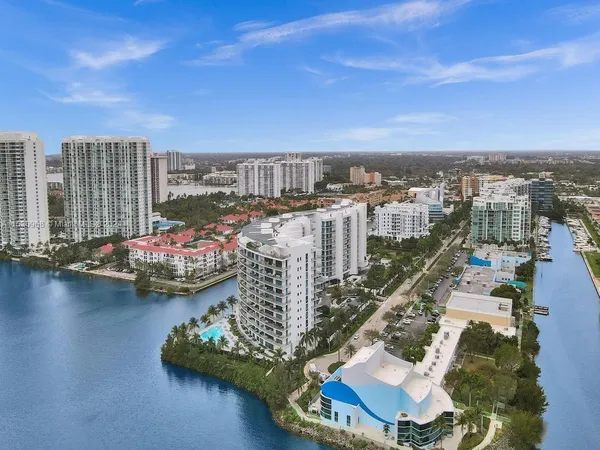 $1,598,000 | 3250 Northeast 188th Street, Unit 207, Aventura, FL 33180