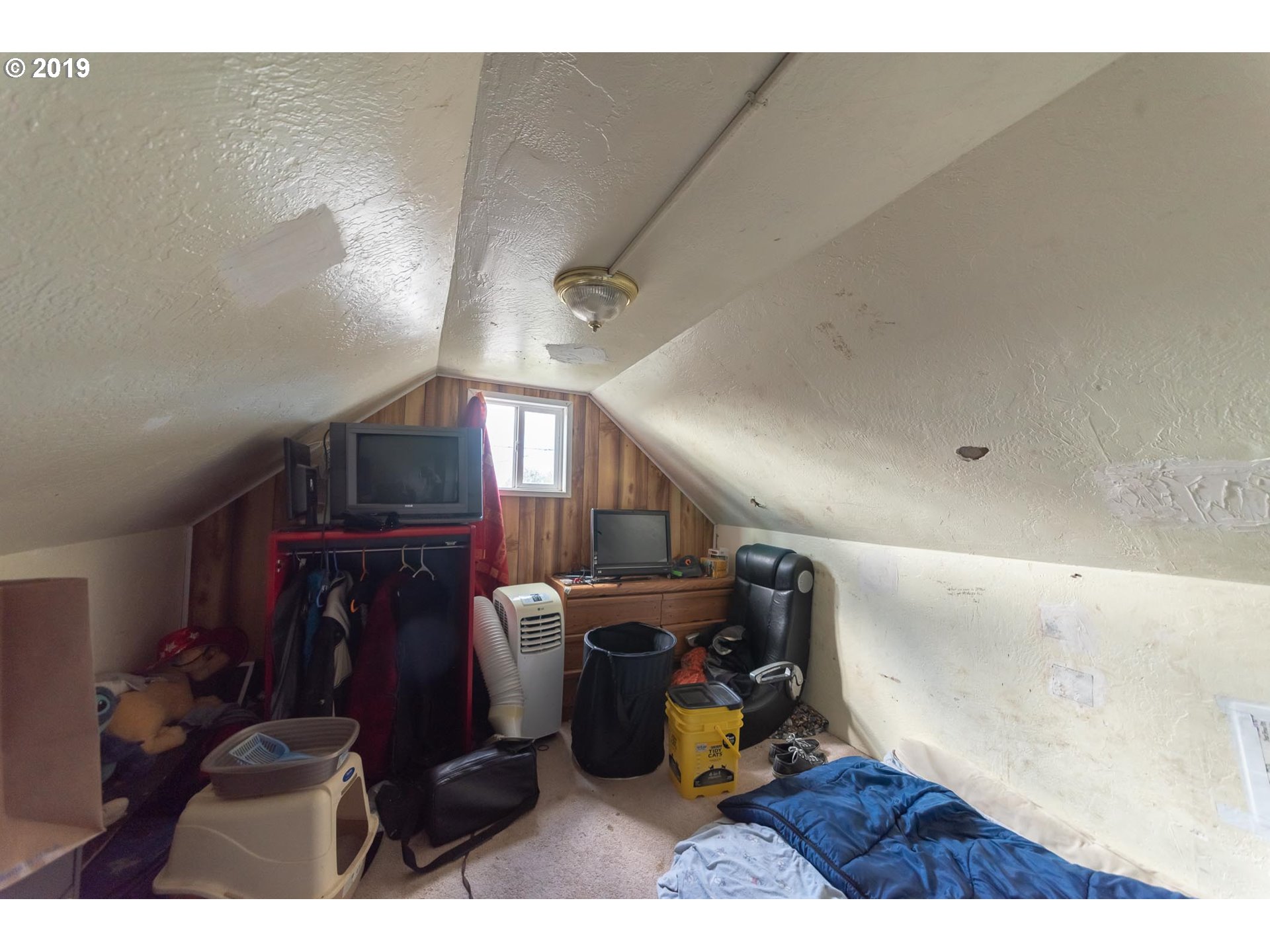 395 South 42nd Street Springfield, OR 97478 - Photo 13 of 17