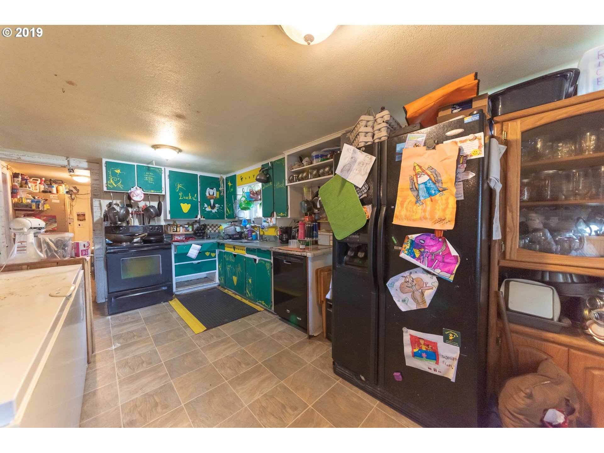 395 South 42nd Street Springfield, OR 97478 - Photo 4 of 17
