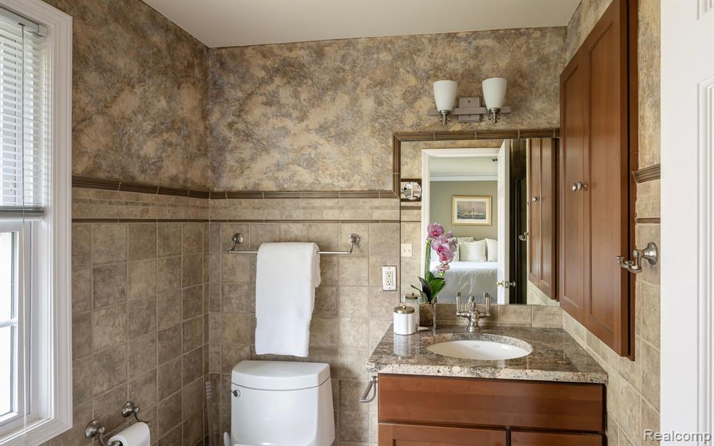 610 Tottenham Road Birmingham, MI 48009 - Photo 10 of 12