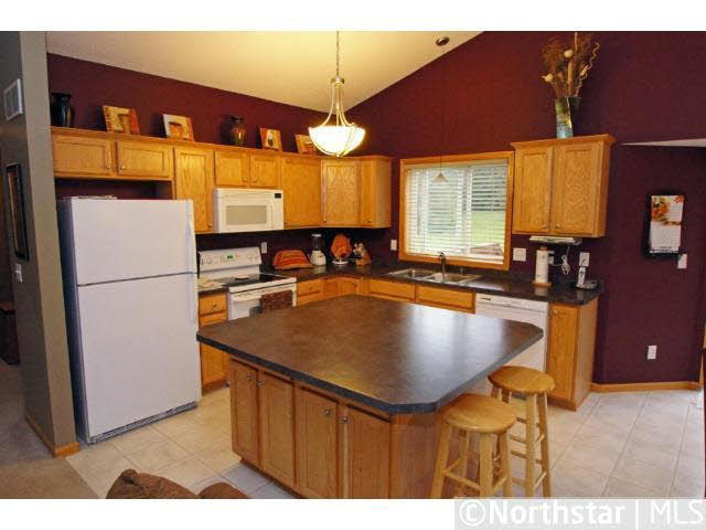 925 River Terrace Street Prescott, WI 54021 - Photo 2 of 15 Gallery Image 2