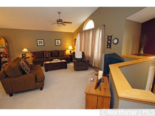 925 River Terrace Street Prescott, WI 54021 - Photo 5 of 15 Gallery Image 5