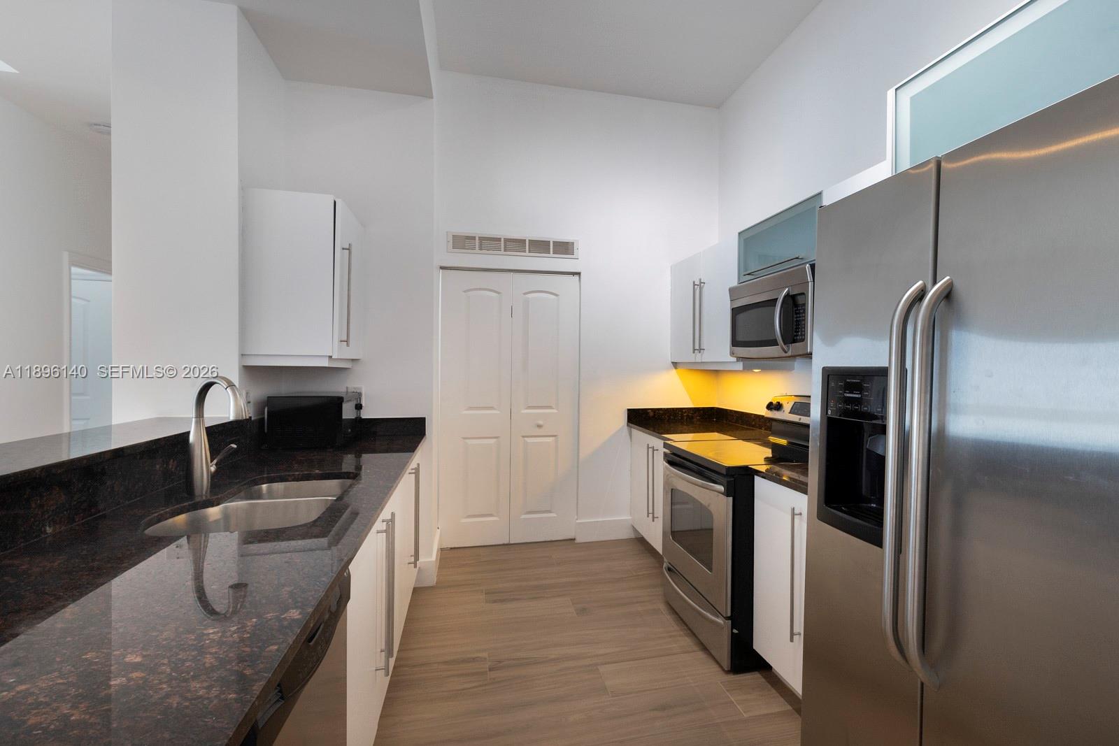 7350 Southwest 89th Street, Unit 514S Miami, FL 33156 - Photo 8 of 22