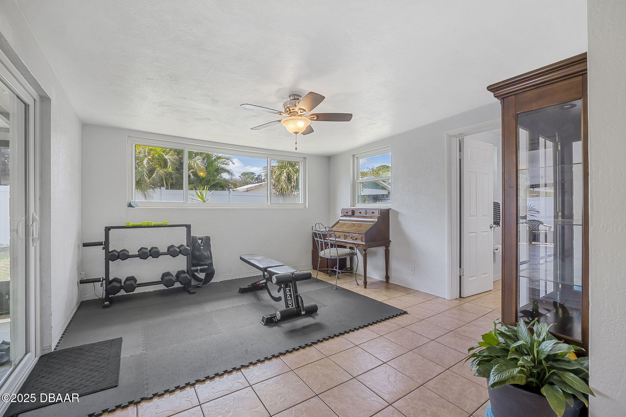 737 5th Street Port Orange, FL 32129 - Photo 24 of 40 a living room with furniture