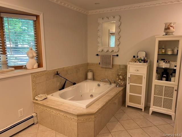 3 Fox Lane Locust Valley, NY 11560 - Photo 32 of 38 Relax...lower the lights and fill the whirlpool