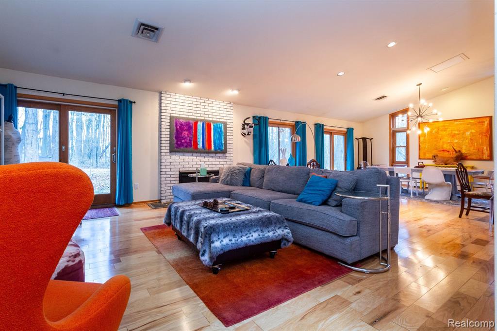 7395 Warren Road Ann Arbor, MI 48105 - Photo 11 of 61