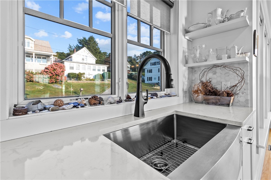 1888 Main Road Tiverton, RI 02878 - Photo 14 of 50