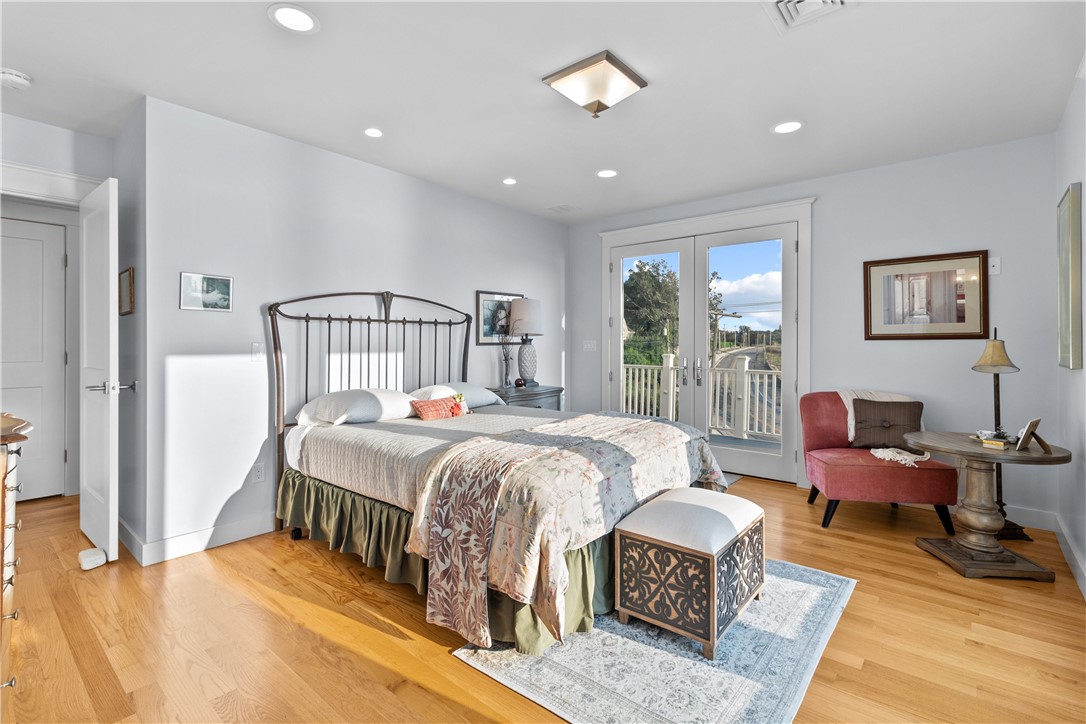 1888 Main Road Tiverton, RI 02878 - Photo 28 of 50