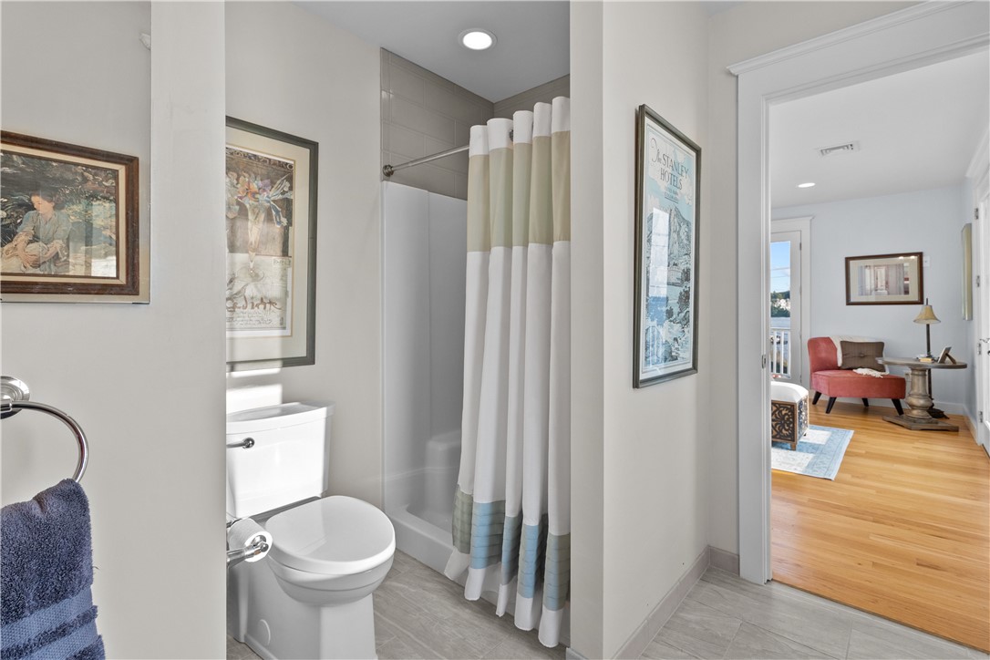 1888 Main Road Tiverton, RI 02878 - Photo 32 of 50