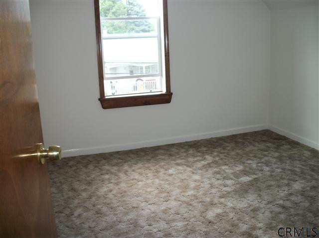 217 Glengary Road Schenectady, NY 12304 - Photo 14 of 15 Photo 14