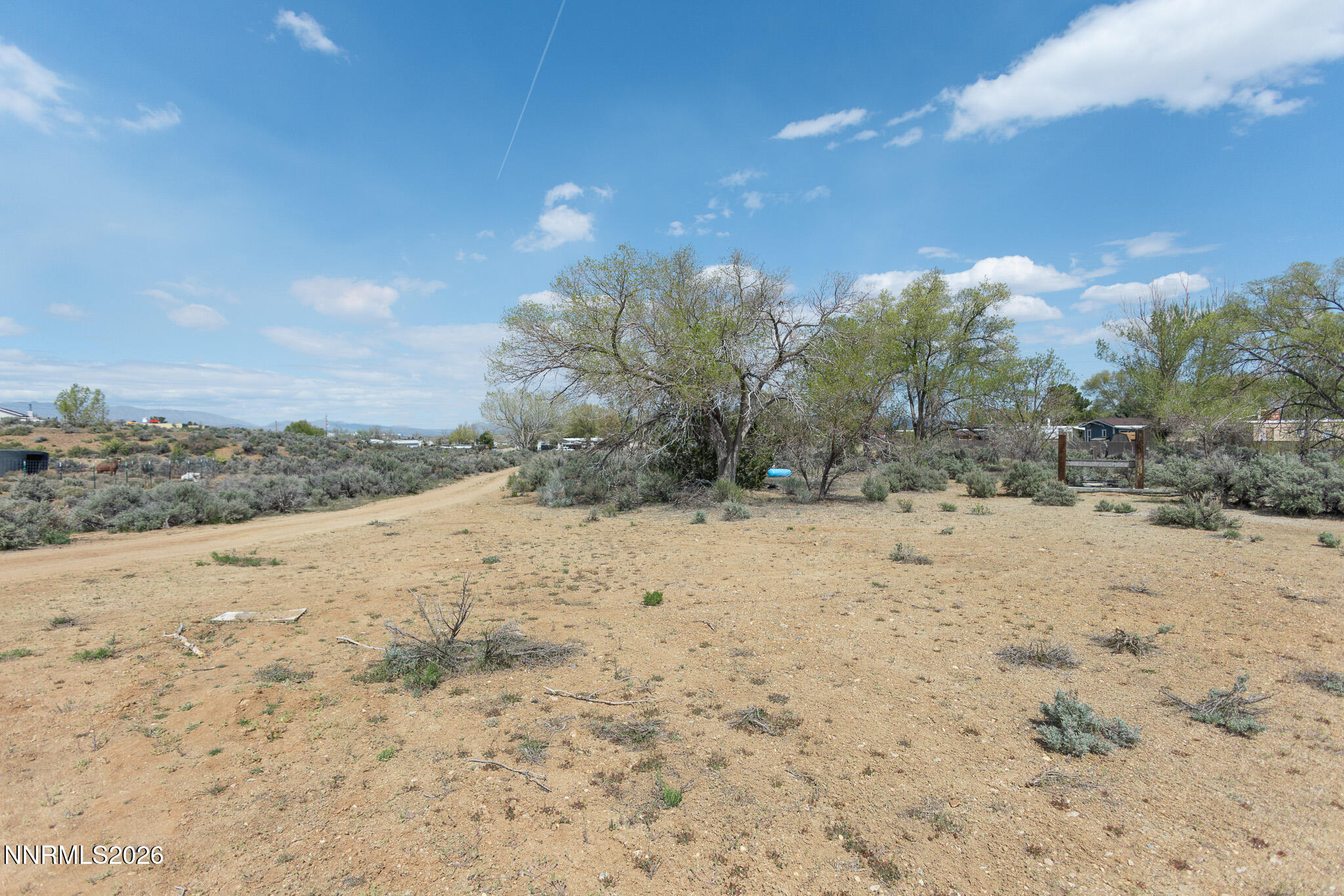 8550 Cindy Avenue Reno, NV 89506 - Photo 32 of 39 a view of a dry yard covered with snow