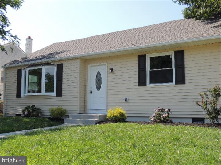 39 Louise Road New Castle, DE 19720 - Photo 2 of 11 Exterior Front