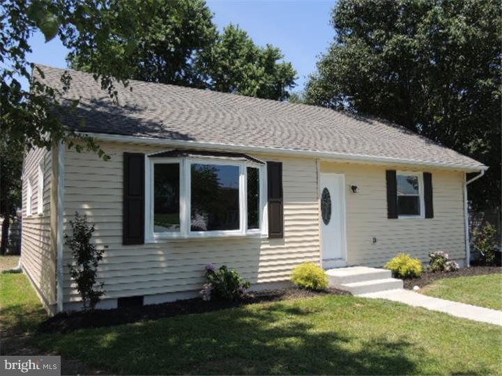 39 Louise Road New Castle, DE 19720 - Photo 3 of 11 Exterior Front