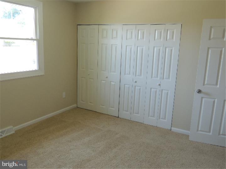 39 Louise Road New Castle, DE 19720 - Photo 8 of 11 Master Bedroom