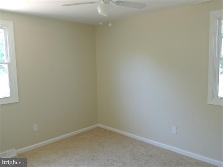 39 Louise Road New Castle, DE 19720 - Photo 9 of 11 Bedroom 2