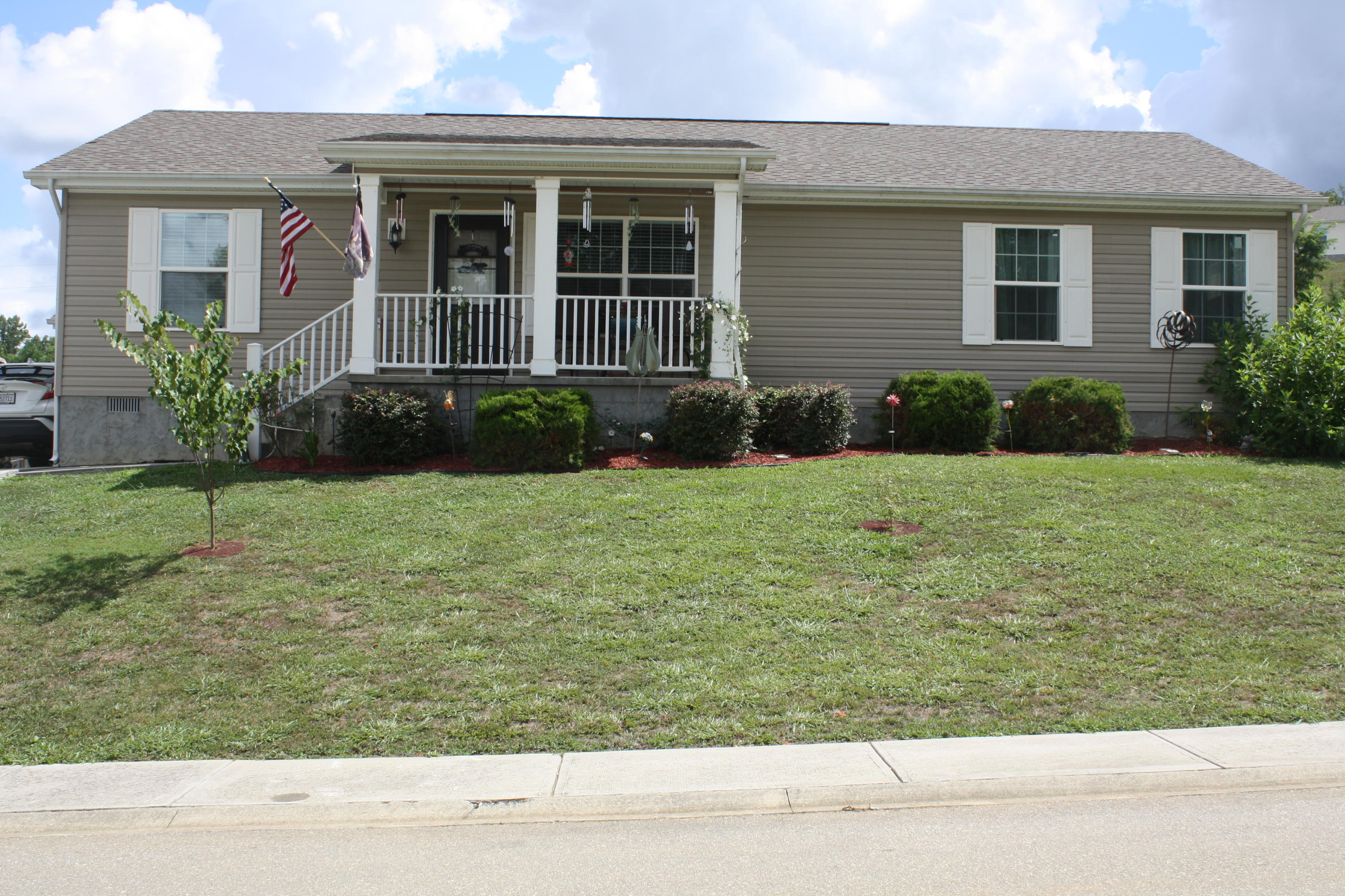 1187 Case View Road Dandridge, TN 37725 - Photo 1 of 28 1187 Case View (3)