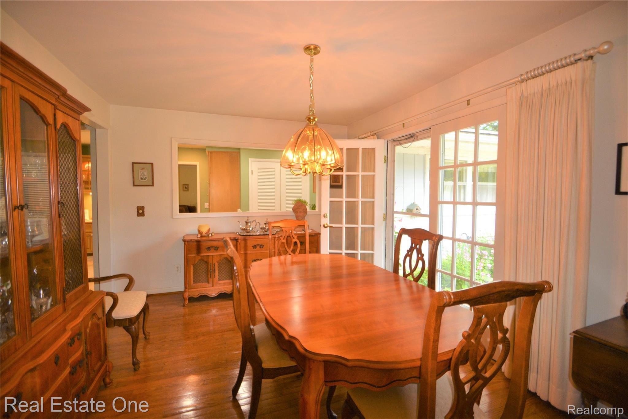 2763 Tallahassee Drive Rochester, MI 48306 - Photo 8 of 22 DSC_1161 (2).JPG