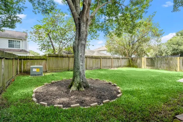 $2,300 | 16014 Lakestone Drive, Tomball, TX 77377