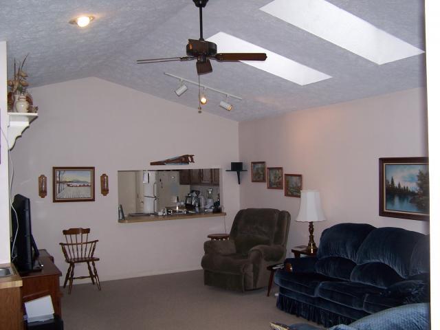 9155 Warwick Road Indianapolis, IN 46240 - Photo 3 of 12