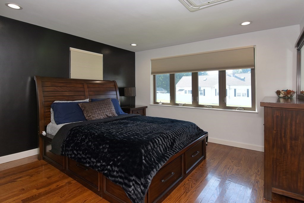 25 Svenson Road Shrewsbury, MA 01545 - Photo 14 of 37 Gallery Image 14