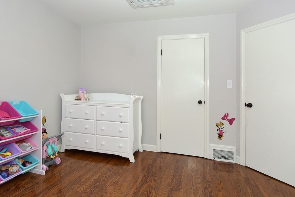 25 Svenson Road Shrewsbury, MA 01545 - Photo 19 of 37 Gallery Image 19
