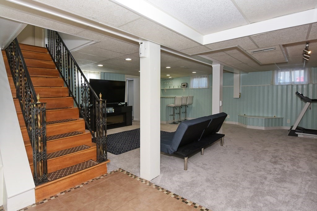 25 Svenson Road Shrewsbury, MA 01545 - Photo 21 of 37 Gallery Image 21