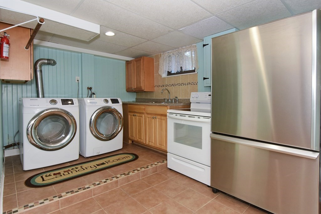 25 Svenson Road Shrewsbury, MA 01545 - Photo 28 of 37 Gallery Image 28