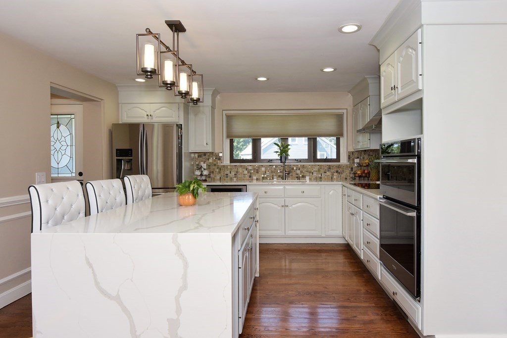 25 Svenson Road Shrewsbury, MA 01545 - Photo 5 of 37 Gallery Image 5